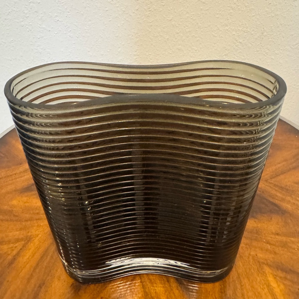 Mid-Century Wavy Glass Vase in Smoky Green/Gray Hand Blown In Poland 8” - Picture 4 of 7
